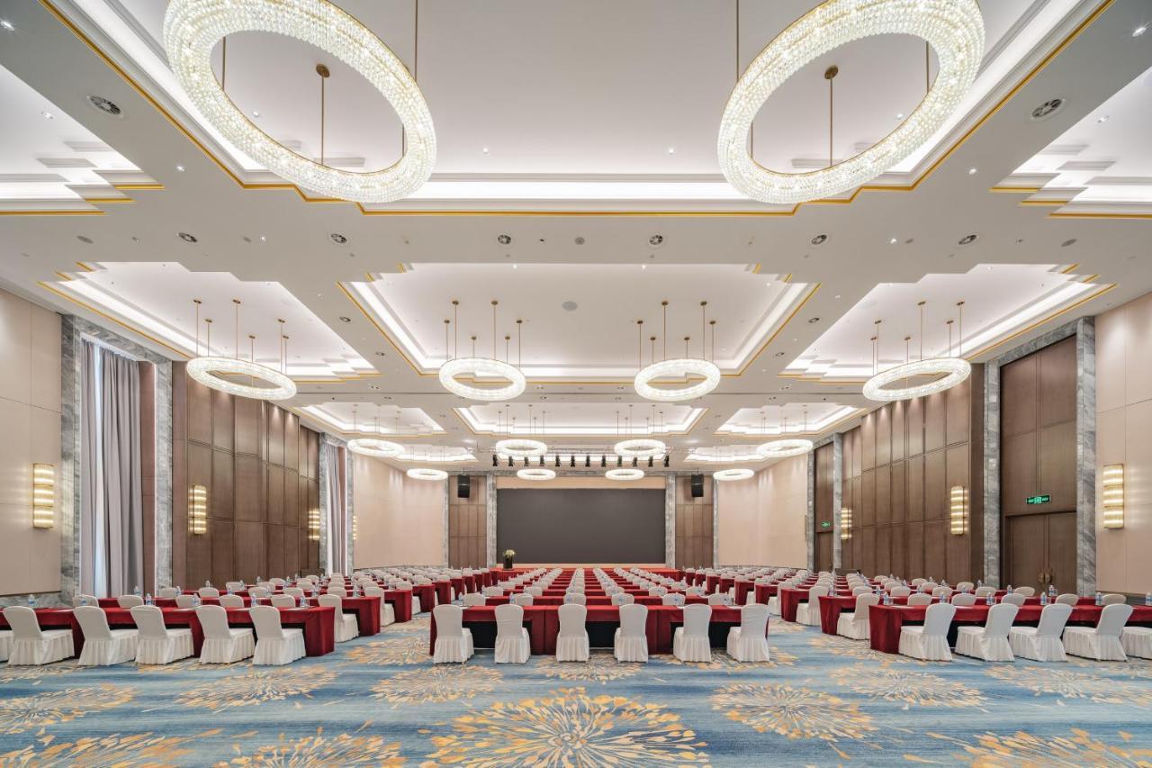 Holiday Inn Zhengzhou Zhongzhou By Ihg Экстерьер фото