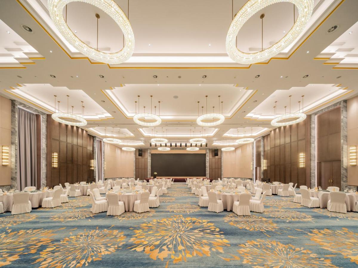 Holiday Inn Zhengzhou Zhongzhou By Ihg Экстерьер фото