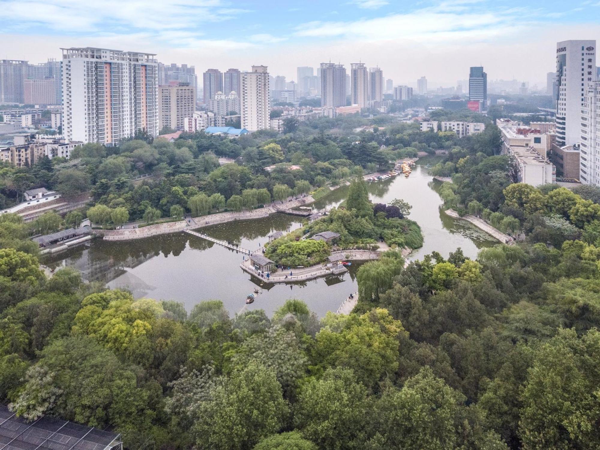 Holiday Inn Zhengzhou Zhongzhou By Ihg Экстерьер фото